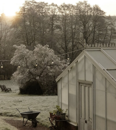 Какие техники помогают развить интуицию для предсказаний?